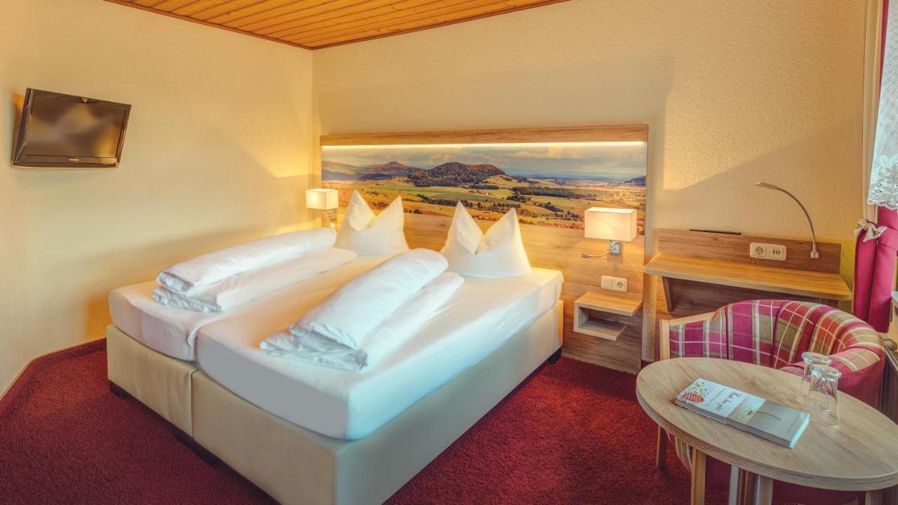Landhotel Zur Gruenen Kutte Bernshausen Экстерьер фото