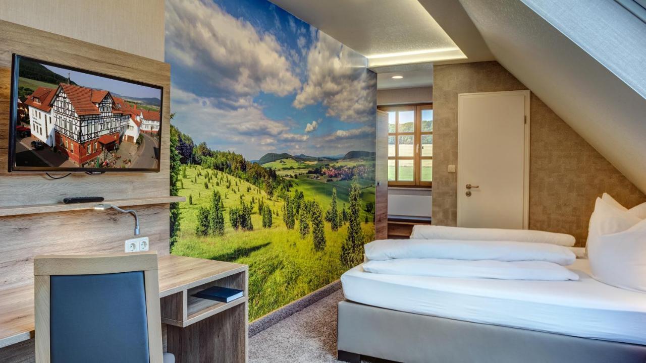 Landhotel Zur Gruenen Kutte Bernshausen Экстерьер фото